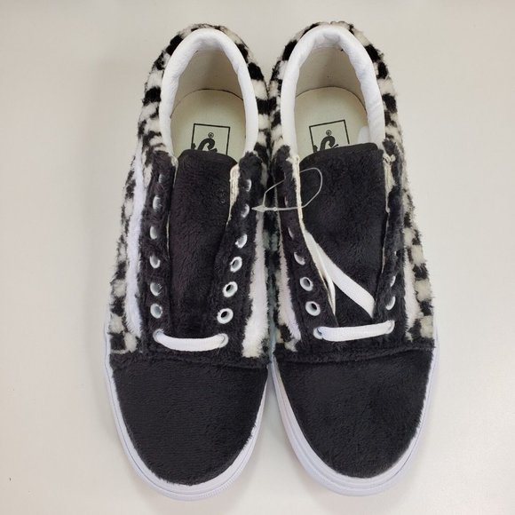 Vans Old Skool (Sherpa) Checker Black Faux Fur Shoes Women's Size 9.5 - Picture 7 of 10
